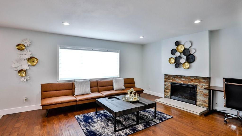 H&H Modern Lux 4Bd 1 King Suite 3 Queen Socal Disney Westminster Esterno foto