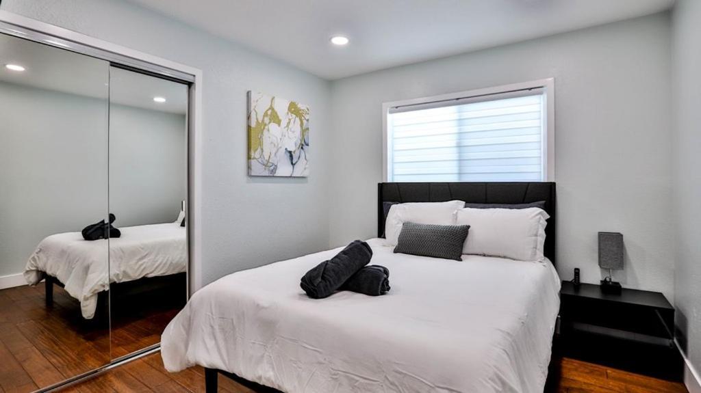 H&H Modern Lux 4Bd 1 King Suite 3 Queen Socal Disney Westminster Esterno foto