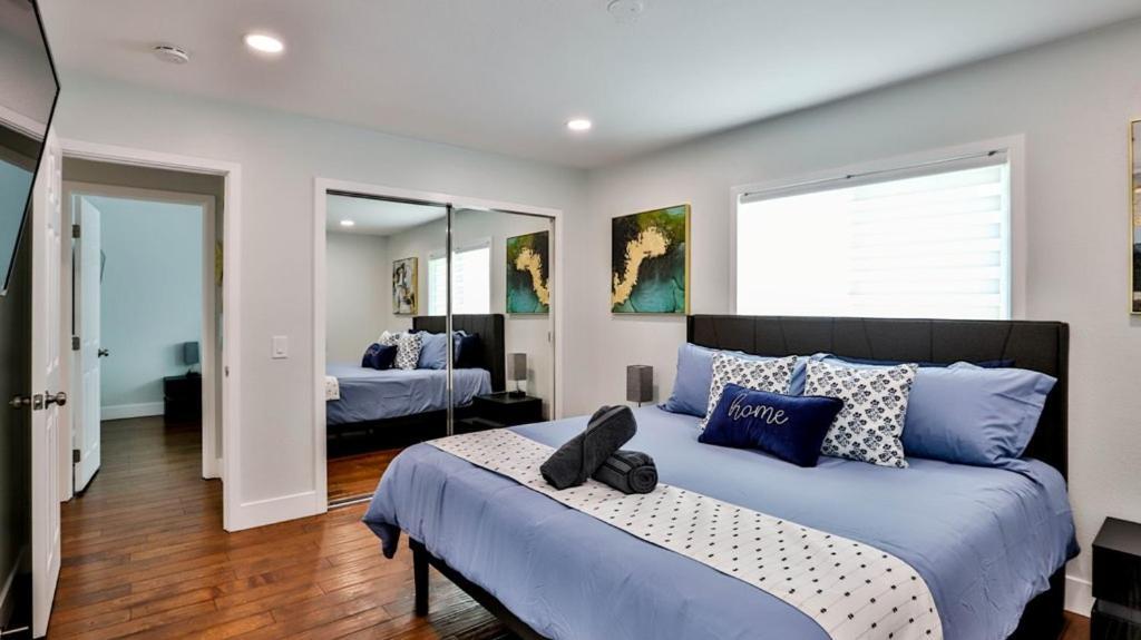 H&H Modern Lux 4Bd 1 King Suite 3 Queen Socal Disney Westminster Esterno foto