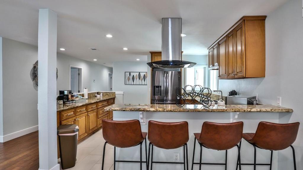 H&H Modern Lux 4Bd 1 King Suite 3 Queen Socal Disney Westminster Esterno foto